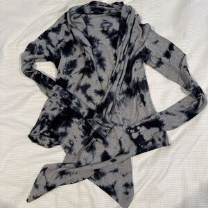 neiman marcus gray & black tie dye wrap cardigan